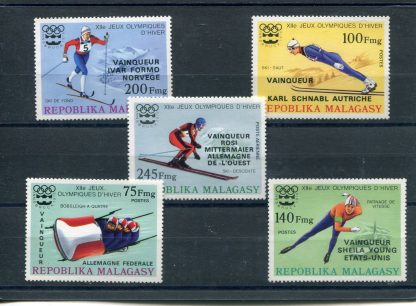 MADAGASCAR 1976 OLIMPIADI INVERNALI YV.597/99+A172/73