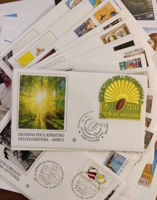 2022- Vaticano giro buste FDC filagrano in seta
