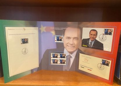 Top novità - Folder filatelico Italia dedicato a Silvio Berlusconi - - immagine 3